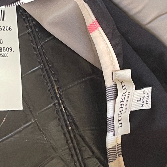 VINTAGE BURBERRY MINI SKIRT - Picture 7 of 11